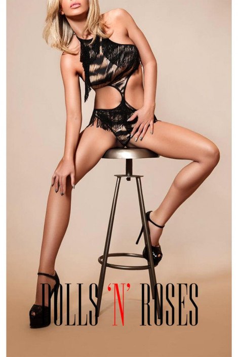 Holly - High Class Dubai Escort